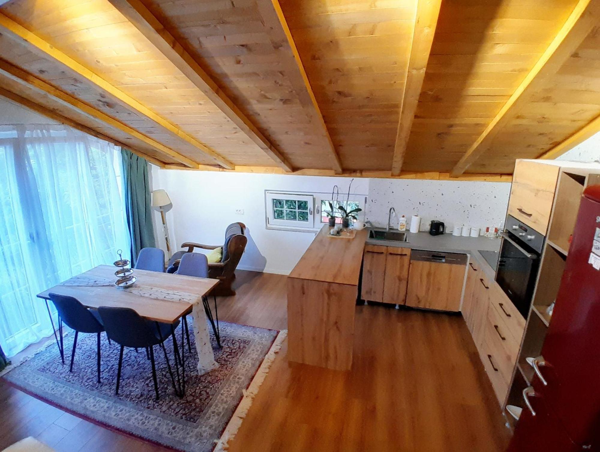 Mati Apartments Prishtina Приштина Экстерьер фото